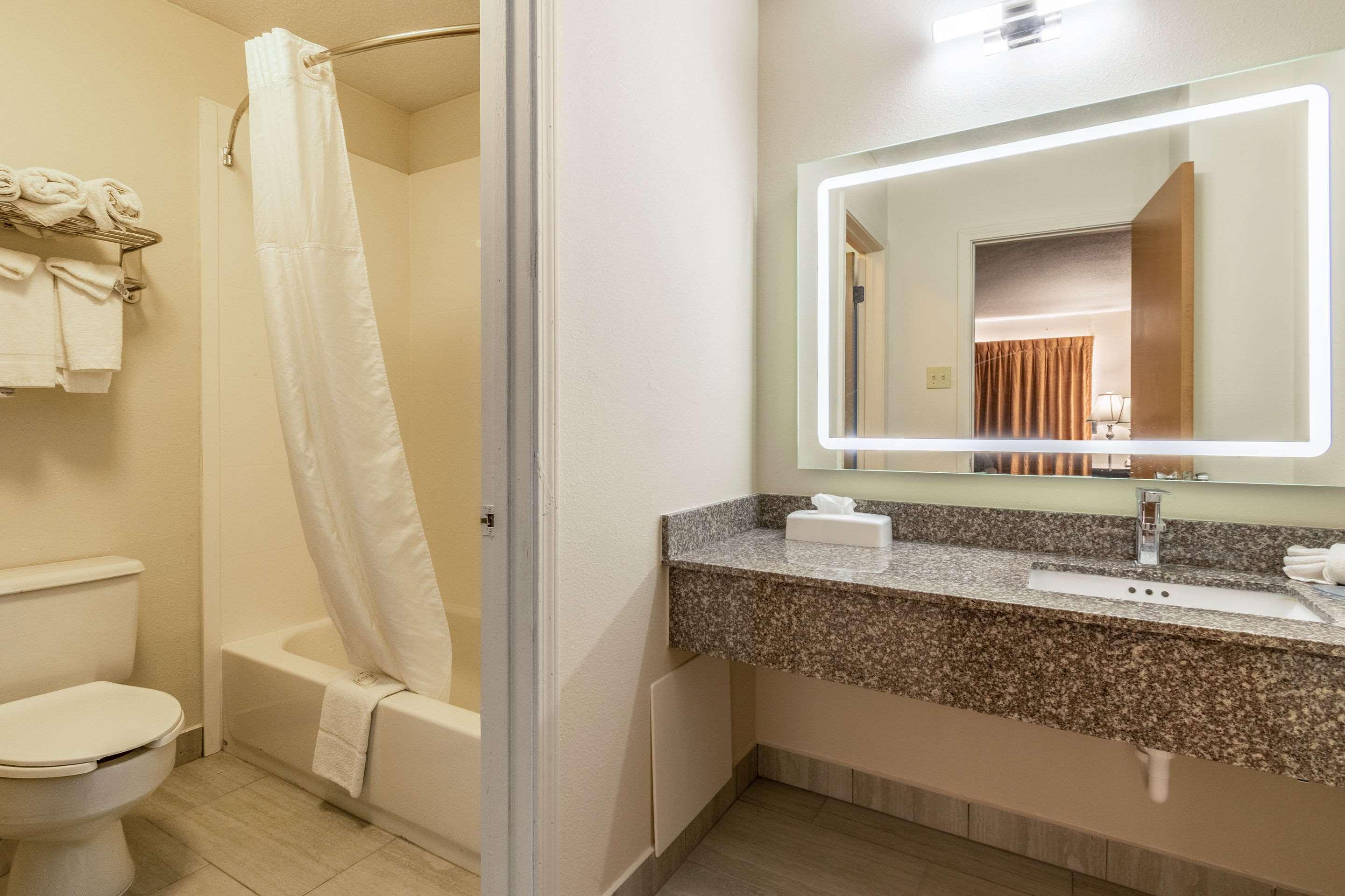 Quality Inn Bloomsburg Extérieur photo